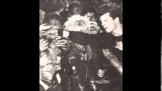 Discharge - A Hell On Earth + Cries Of Help (live)