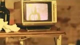 Juelz Santana ft Yelawolf - Mixin Up The Medicine   Music Videos   Rap Basement.rv