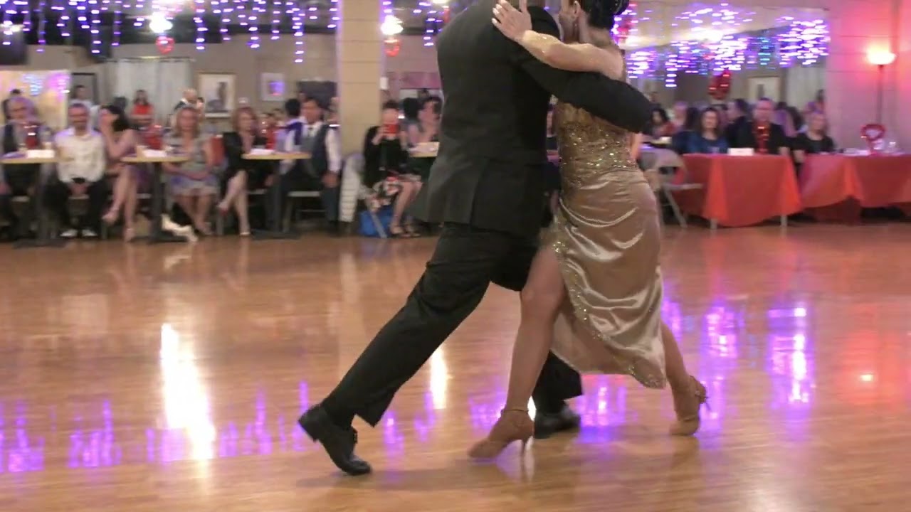 Video thumbnail for Guillermina Quieroga and Mariano Logiduce at Milonga Sonata 2/3