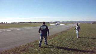 preview picture of video 'Janus Glider Launch at FDK airport'