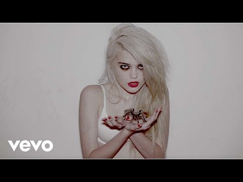 Sky Ferreira - Red Lips (Official Video)