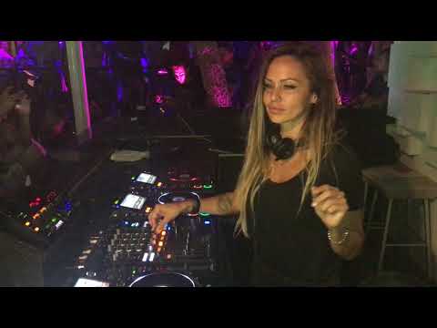 Deborah De Luca @ UNO MALTA - St Julian, Malta 27.08.2017