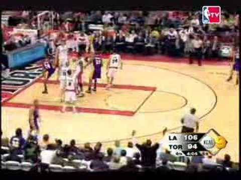 Kobe Rips the Raptors With 46 points