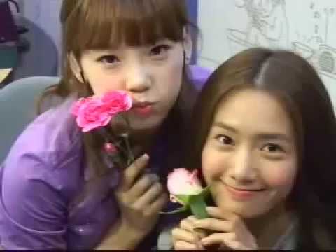 090422 Yoona visits Taeng DJ at Chin Chin Radio