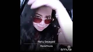 Download lagu #pengamenmalang  #juliehakim RATU SEJAGAD ( VONNY SUMLANG) - karaoke w/BESTIE mp3
