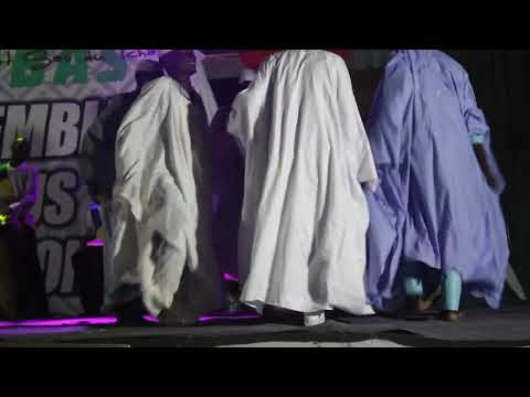 la danse Adamaya, exécuter par le grand ballet Sao.