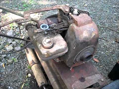 Excello Reel Mower Model 521,  Briggs & Stratton 6s