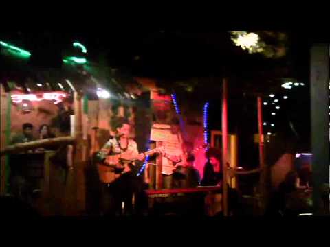 Linnéa Khalil - Speechless (+Turn your lights down low) LIVE @ KONTIKI (GBG)