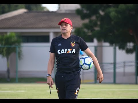 [Coletiva] Claudinei Oliveira: "Os atletas não jogaram preocupados com os salários"