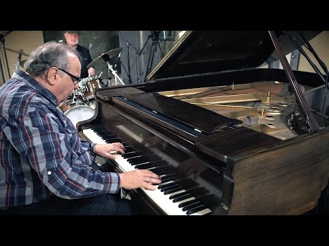 download lagu mp3 mp4 Bob Sedergreen, download lagu Bob Sedergreen gratis, unduh video klip Bob Sedergreen