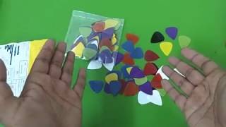 Video thumbnail for Alice projecting nylon 100 Guitar Picks. by Gurribuy