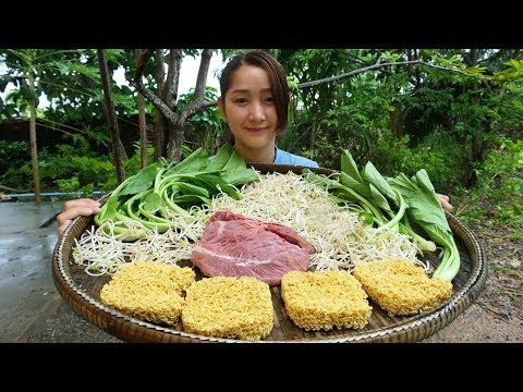 Yummy Noodle Stir Fried Beef Recipe - Noodle Cooking With Beef - Cooking With Sros Video