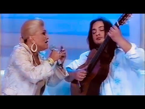 Hebe Camargo welcomes Yamandu Costa.