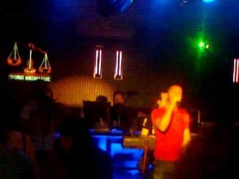 Stelios Maximos (Enarxi) Pia stigmi / Pios ein aftos Live@DikastirioClub