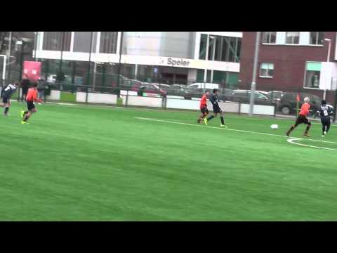 8 febr 2014 DHSC D1 - VV De Meern D4 com 5-2 Joshua op de paal