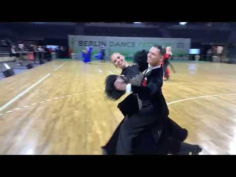 WDSF 2023 BERLIN DANCE FESTIVAL - SLOWFOX - SEMI FINALE - CHAMPIONS FAINSIL