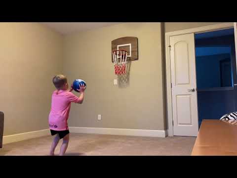 Fake Count down of #clemson vs #arizona in #march madness.