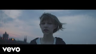 Darkness Keeps Chasing Me—Grace Vanderwaal Music Video
