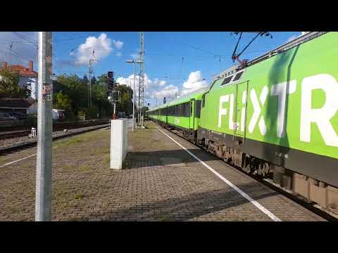 Freiburg Hbf: Einfahrt eines Flixtrain nach Basel Bad Bf | Br 182 (Taurus)