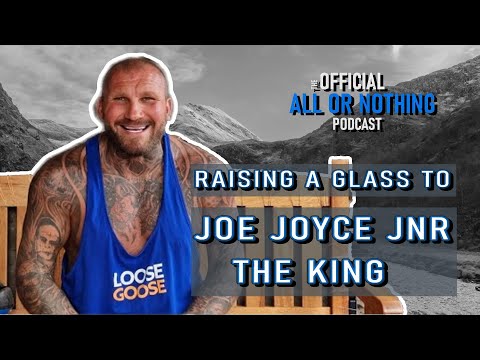 DECCA HEGGIE RAISING A GLASS TO JOE JOYCE JNR THE KING 🤴