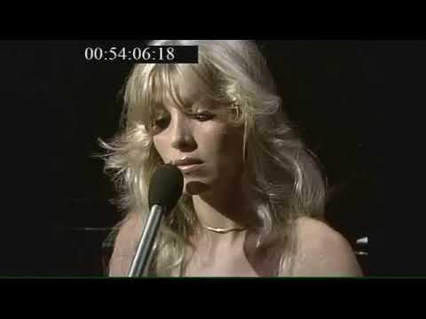 Won't Somebody Dance With Me - Lynsey De Paul (in concert)