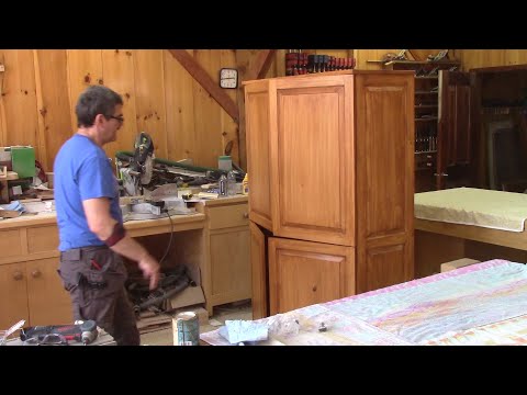 The Woodpecker Ep 279 - A solid pine pantry - part2