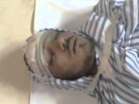 جثمان علي جبة من لواء المجاهدين درع القلمون والذي قتل في قرية حفير الفوقا في ريف دمشق