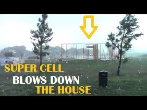 (Ripreso dalla telecamera) LA MIA CASA È STATA DISTRUTTA!?! Una super cellula fa crollare la casa!?!