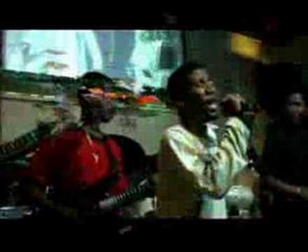 Latoto Tiako ho namako ianao