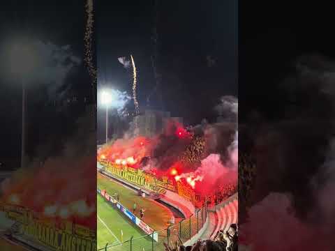 "Hinchada Peñarol - River Plate amistoso verano 2026" Barra: Barra Amsterdam &bull; Club: Peñarol &bull; País: Uruguay