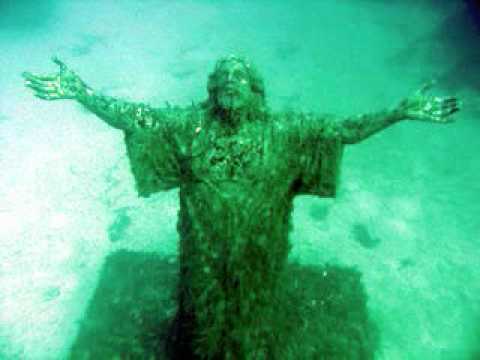 Video thumbnail for Human Artifacts Found Underwater, Best Dressed Lists