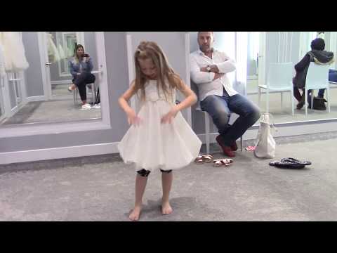 download lagu mp3 mp4 Big Girl Flower Girl Dresses, download lagu Big Girl Flower Girl Dresses gratis, unduh video klip Big Girl Flower Girl Dresses