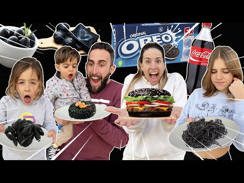 24 HOURS EATING BLACK FOOD 🤮 WE SPENT AN ENTIRE DAY EATING BLACK FOOD, THE WHOLE FAMILY