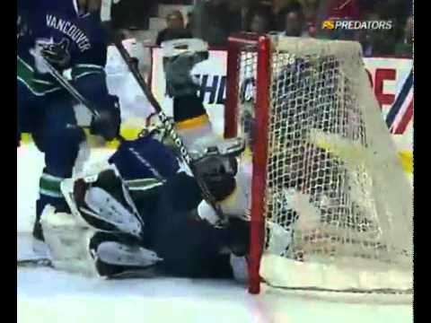 Keith Ballard spears Joel Ward in the face - Nashville Predators @ Vancouver Canucks 2011-01-26