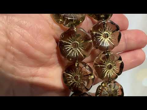 Квітка гібіскуса 20мм - чеські намистини, даймонд з золотом