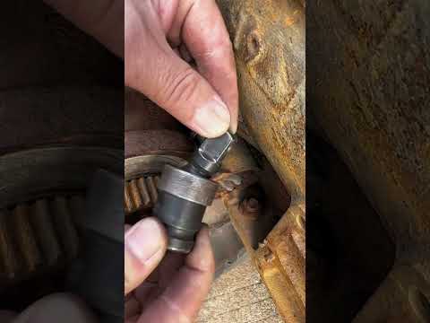 Universal swivel connector #good tools to share #high efficiency hardwaretool