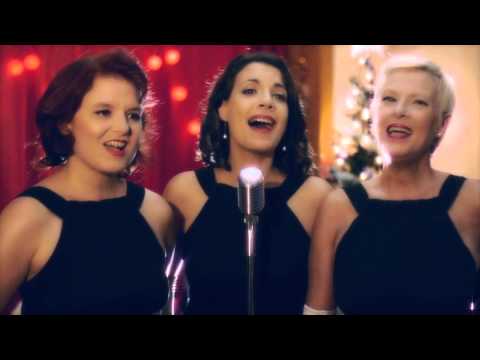 Sweet System -  Christmas Medley - Noel in Paris - Keri Chryst, Martineke Kooistra, Fanny Werner