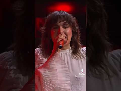 Madame e Izi via del campo Sanremo 2023 cover Fabrizio De Andrè