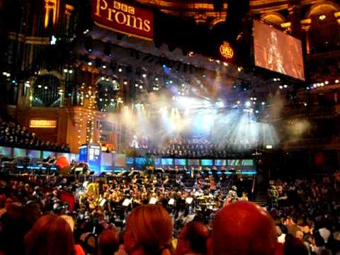 Doctor Who @ The BBC Proms 2010 - Theme Tune