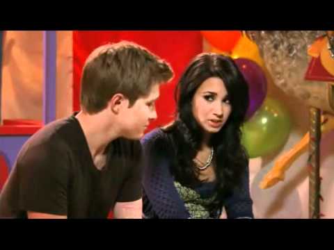 sonny with a chance  - sonny and chad kissing