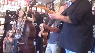 Wayne &quot;The Train&quot; Hancock &quot;Doghouse Blues&quot; Live in The Heavy Metal Shop 6/15/2010