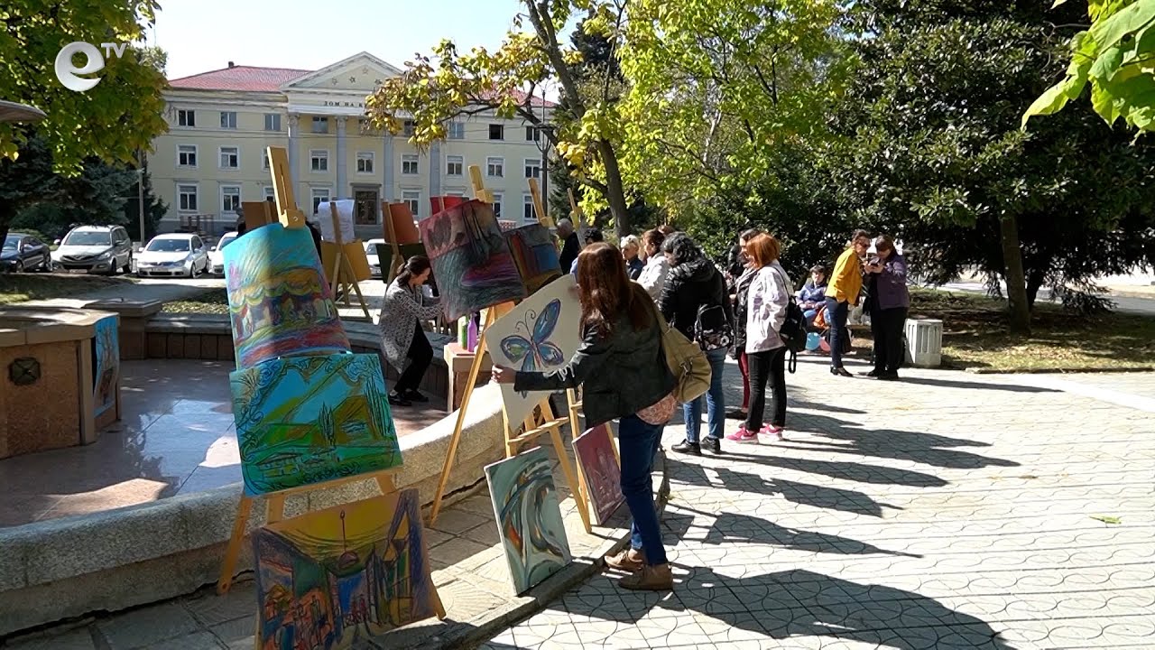 Изложба на открито привлече вниманието към хората с различни психични проблеми