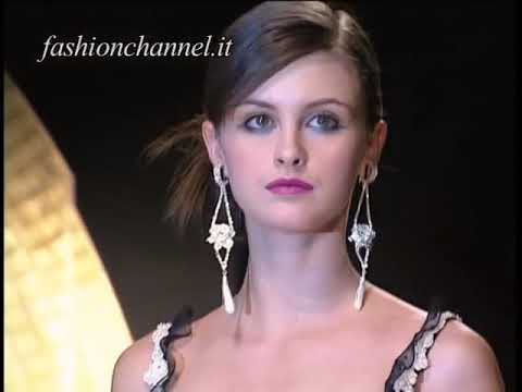 "Valentino" Spring Summer 2001 Paris 2 of 5 Haute Couture by FashionChannel