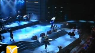 Kadr z teledysku Gorbachov tekst piosenki Locomía