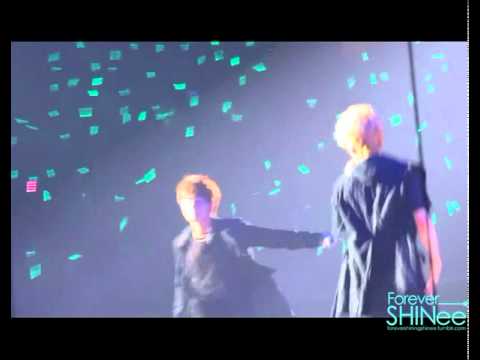 SHINee - Love Still Goes On @ SWC SINGAPORE 110910