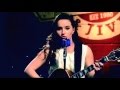Eve Baxter (Kaitlyn Dever) sings a soulful, from the heart song