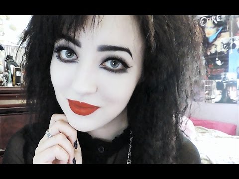 Being Goth Without Dressing Goth?!