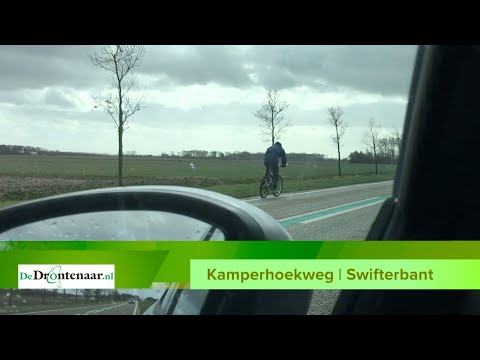 'Spookfietser' op de Kamperhoekweg (N711) tussen Swifterbant en de Ketelbrug
