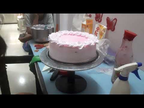 strawberry cake made by Baker poonam jadav#vraj Bakery #bharuch #cake #viral #shivalik #youtube