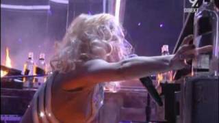 Lady GaGa - Speechless (Live AMA 2009)avi